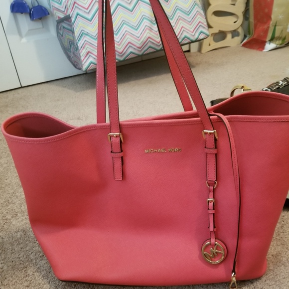 Michael Kors Bags Michael Kors Coral Bag Poshmark